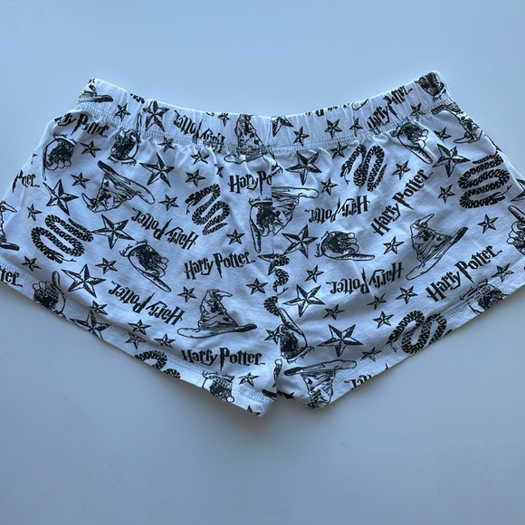 Harry Potter Slytherin Pajama Shorts - Picture 2 of 4